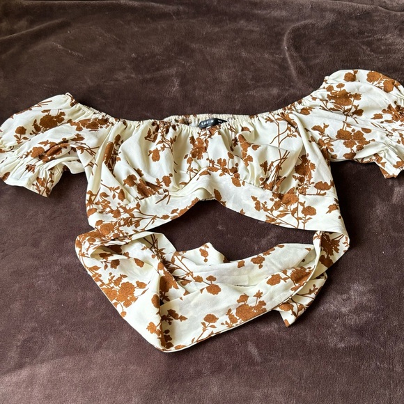 Crop Top - Picture 3 of 5